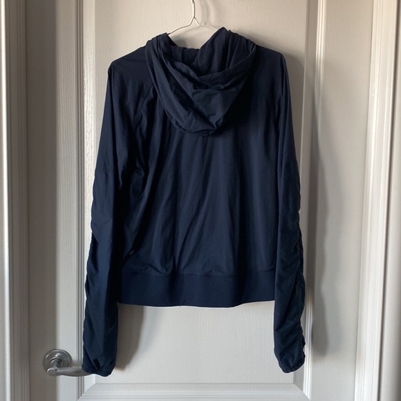 Lululemon Navy Blue scuba Zip Up Hoodie Yoga running Track Women’s Jacket Size 8 - Picture 3 of 6